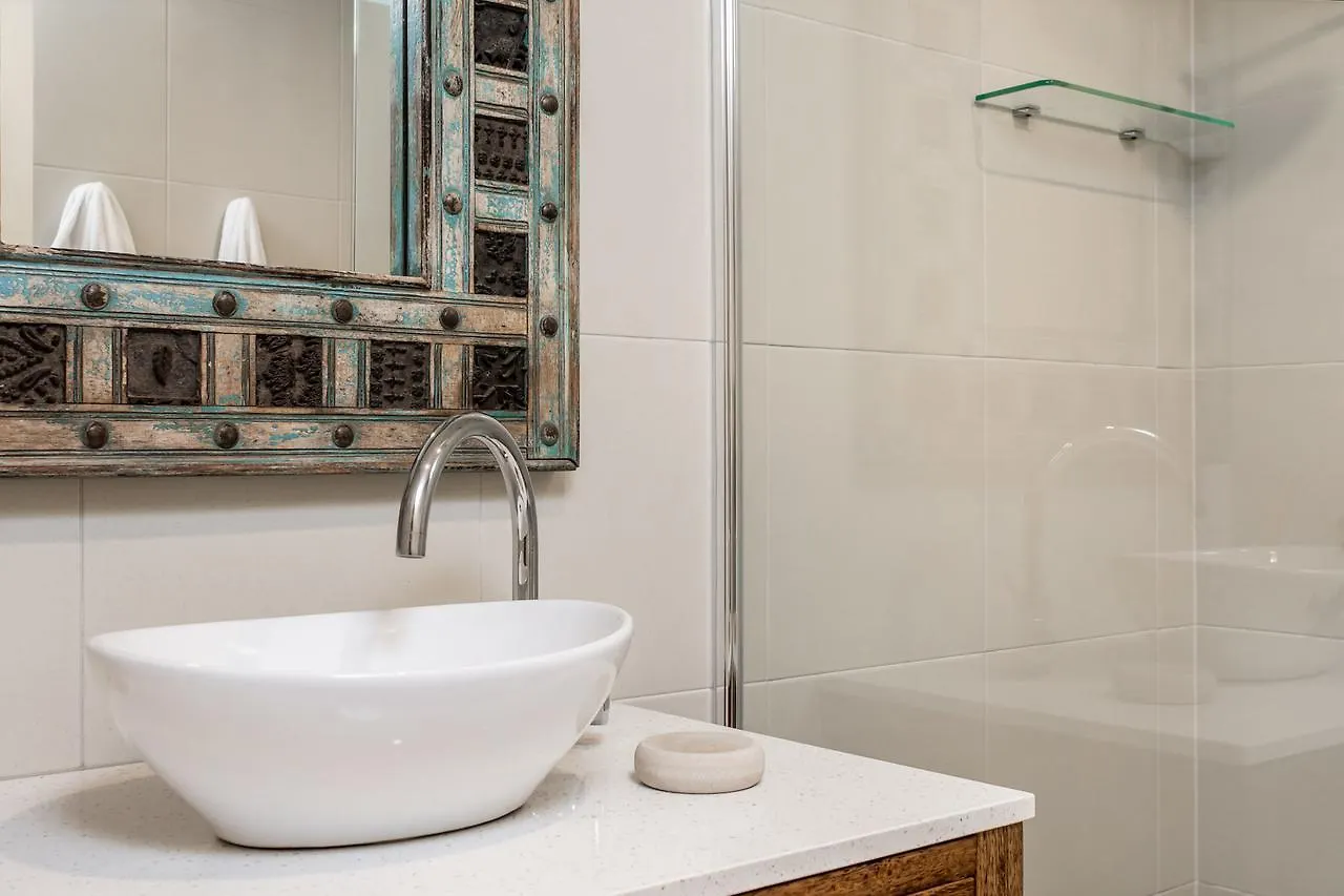 Byron Bay Accom Unit 2 66 Lawson Street, Byron Bay - Koranba 0*,  Australia